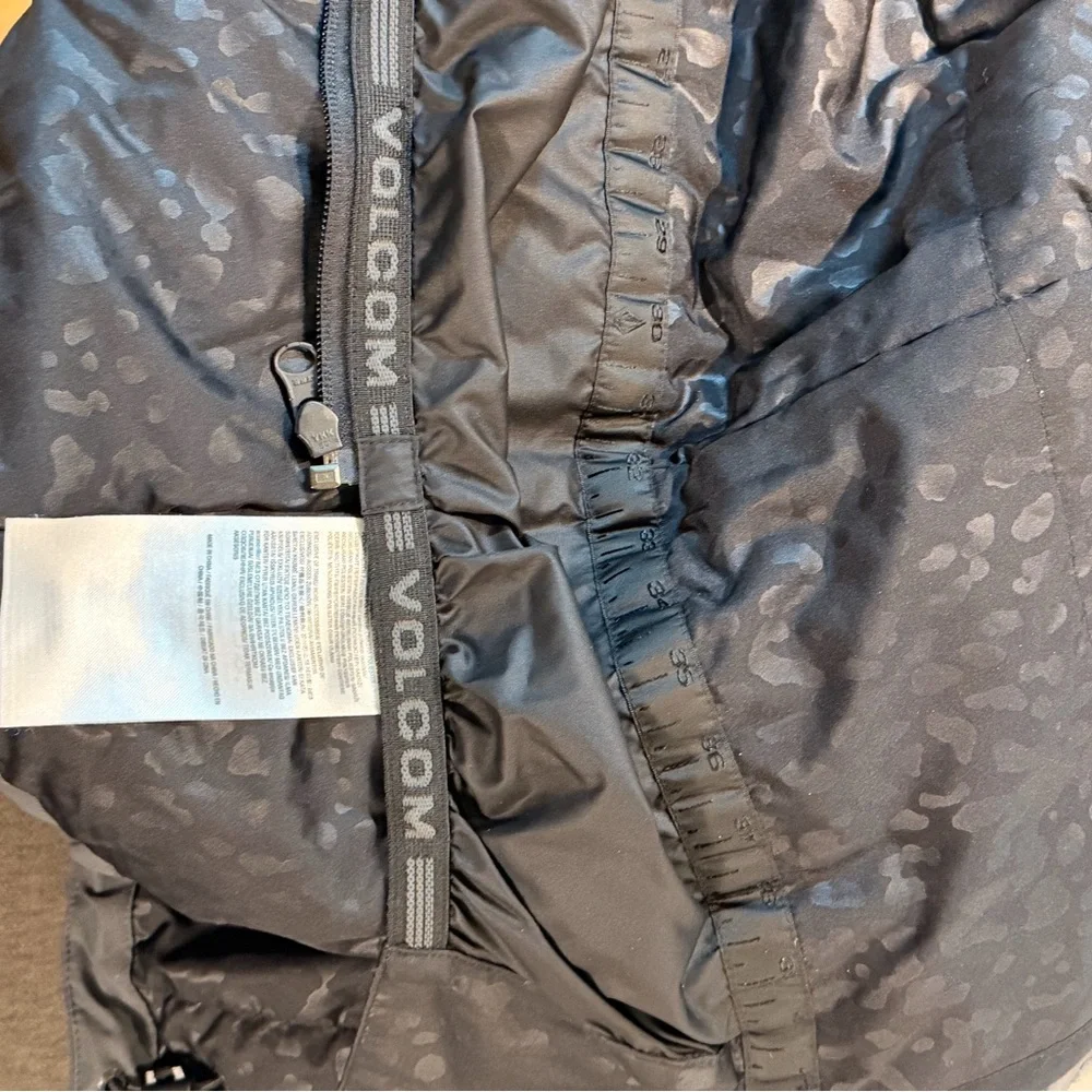 Volcom Lavender and Gray Snow Jacket - Picture 7 of 7